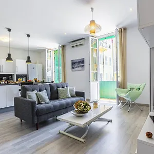 Guisol - Typical Nice 3 Bedroom Ac Near Port Appartement